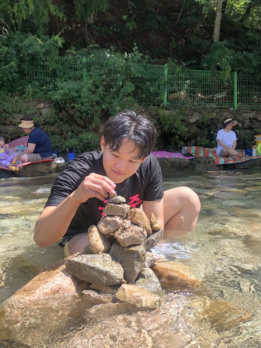 계곡 돌탑